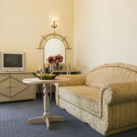 Royal Park Ośrodek wypoczynkowy 4*